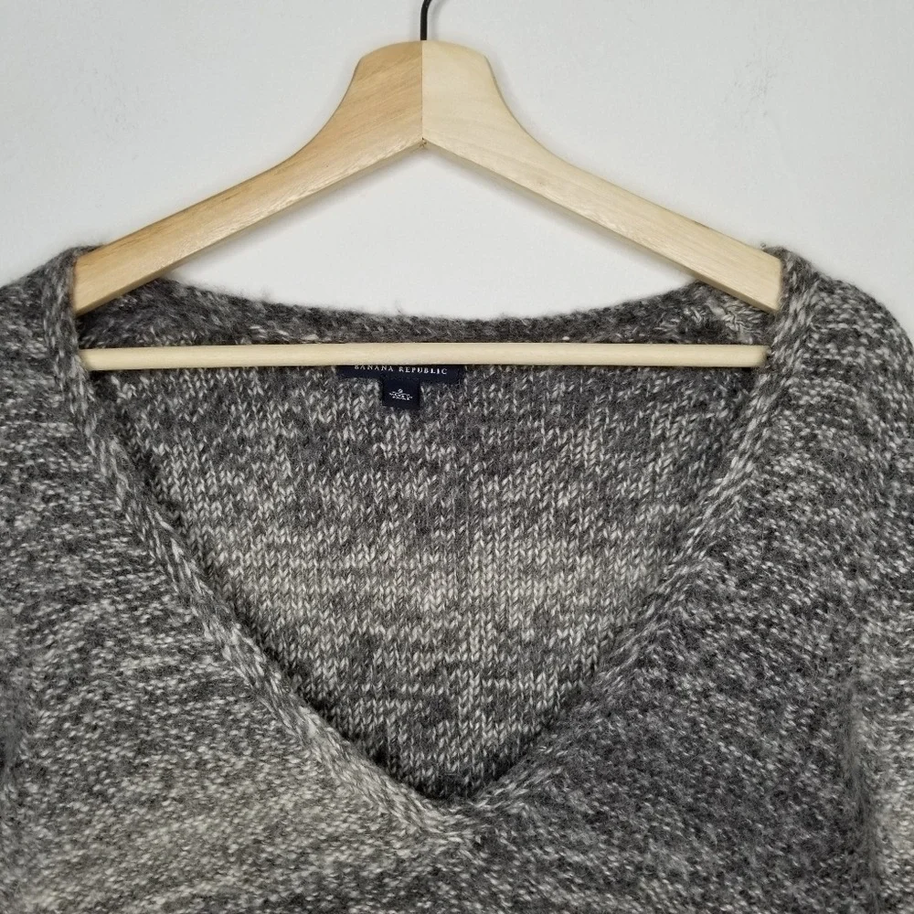 BANANA REPUBLIC Sweater Alpaca Wool V Neck Fitted Knit Women's Small Grandpacore